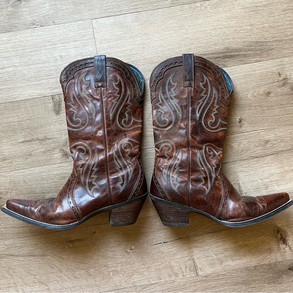 Boots - Picture 2 of 11